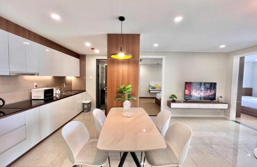 District 4 Apartment | Vinh Hoi Apartments - Luxury Apartment Furnished Suites