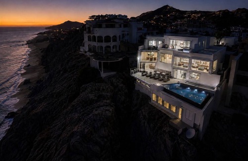 Pedregal Villa | VIP Luxury | Villa Lands End | Bartender, Chef, & Maid included