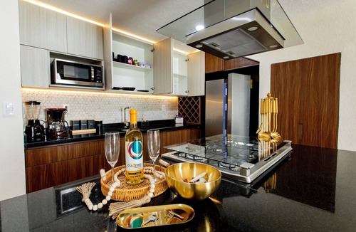 Historic Centre Apartment | Vista Acueducto (Historic Center/Pet Friendly)