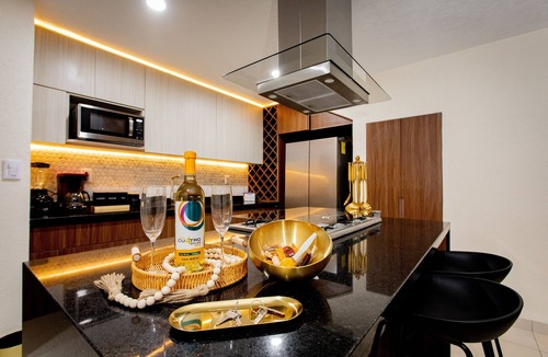 Historic Centre Apartment | Vista Acueducto (Historic Center/Pet Friendly)