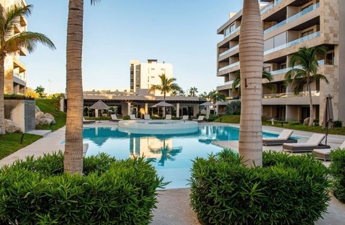 El Tezal Apartment | Vista Vela Studio Exclusive Amenities in Cabo, 7 min to Medano Beach and Marina
