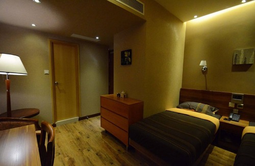 Mong Kok Hotel | VP Apartments