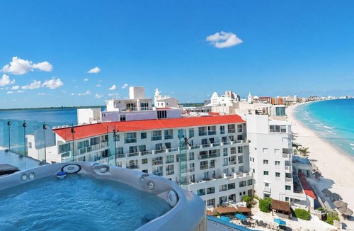 Zona Hotelera Condo | VRBO Premier Host – Beachfront – 8BR/6Bth – Penthouse Combo #323