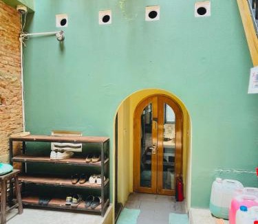 Downtown Ho Chi Minh City Hostel | VY DA CENTRAL MARKET HOSTEL