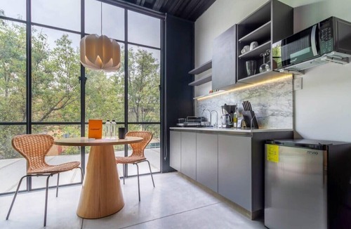 Colonia Roma Apartment | w* | Lively Loft w/Modern Deco in Roma Norte