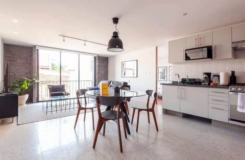 Colonia Roma Apartment | w* | Welcoming 2BR in Roma Norte