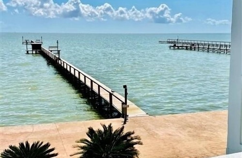 Port Mansfield House | Wake Up to a Beautiful View! 3bdrm, 2 bath. Private Fishing Pier.
