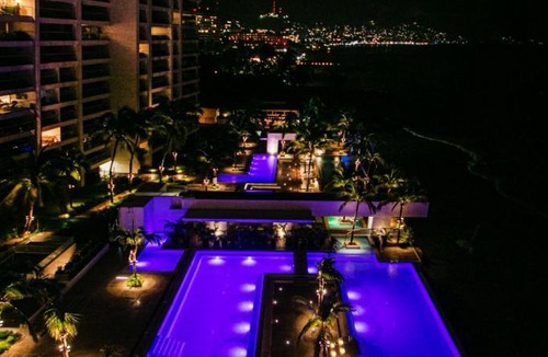 Las Glorias Apartment | Wake Up to Paradise – Stunning 2BR Condo Right on the Beach