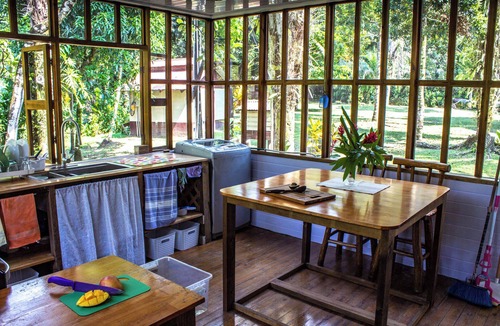 Livingston House | Waterfront Property With Spacious House With Dorm and Communal Kitchen Rio Dulce
