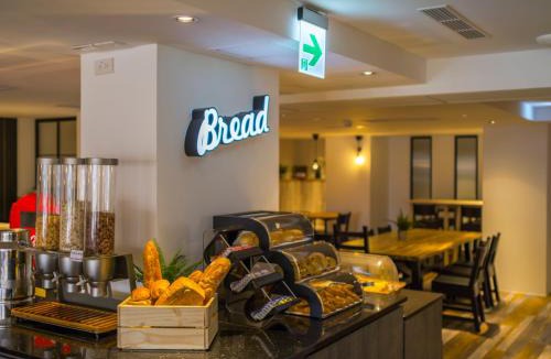 Gushan District Hotel | Watermark Hotel - Sizihwan