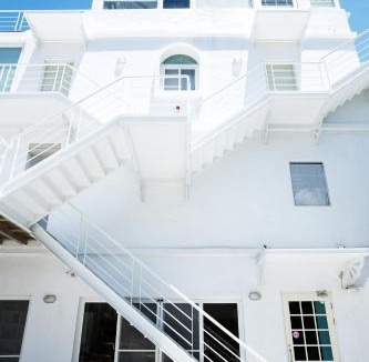 Sail Rock Beach Bed & Breakfast | We Stay Inn