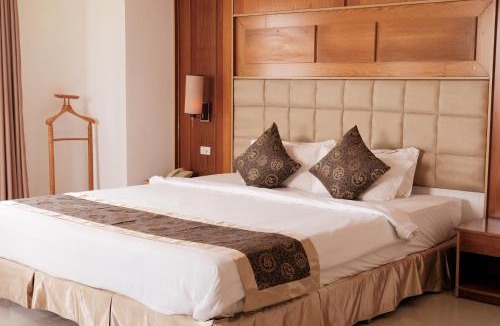 Ninh Kieu Hotel | WEST HOTEL - 135 Phan Dinh Phung Street