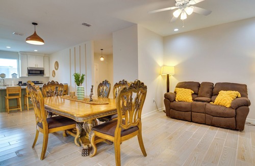 Brownsville Cottage | Wfh-friendly Brownsville Home w/Private Patio