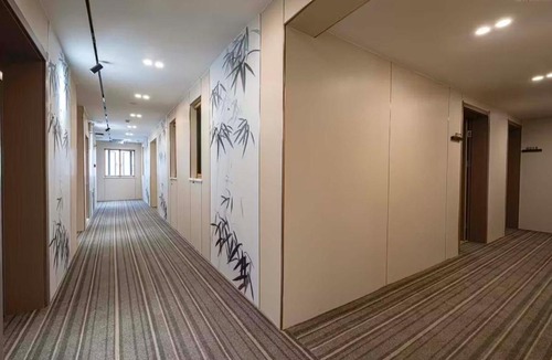 North Chaoyang Hotel | WingHaven Hotel Nearby Forbidden City, Yonghegong Lama Temple, free reservation of Tiananmen,near Siji Minfu Peking Duck 5 mins walk to Metro unlimited express collection, free laundry, free coffe tourist