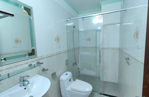 Ninh Kieu House | Winter Spring Homestay Center