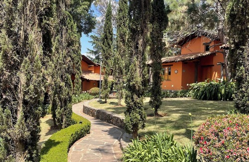 Mazamitla Cabin | Wisteria Cabaña 100% de Lujo con Amplios Jardines
