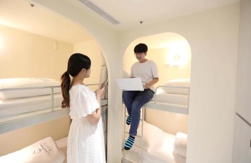 Zhongzheng Hostel | Wondertime Taipei Station - Hankou Ladies Hostel