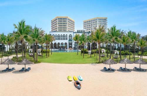 Dien Duong Resort | Wyndham Royal Beachfront Resort & Spa Danang