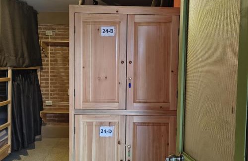 De Guadalupe Hostel | Xelva Hostel & Travel community