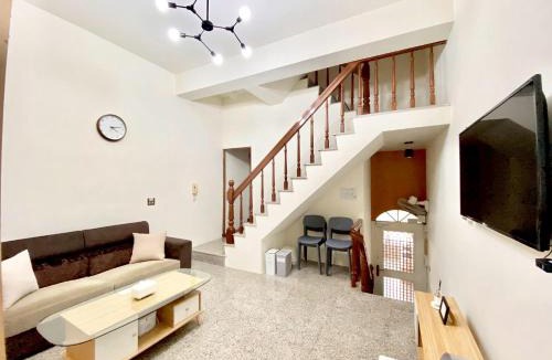 Xinyi House | Xigang Xiaojiuwo Homestay