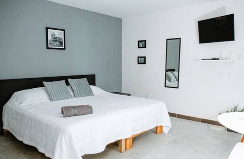 San Luis Potosi Apartment | Xplore the Majestic Tangamanga Park from our suite