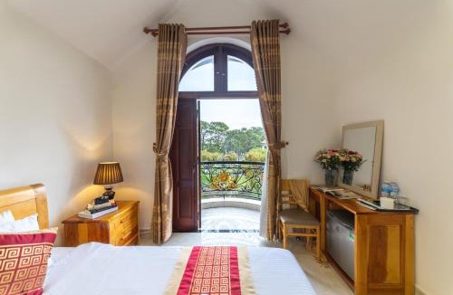 Phuong 10 Hotel | Xuan Truong Central Dalat-1 min walk to Xuan Huong Lake
