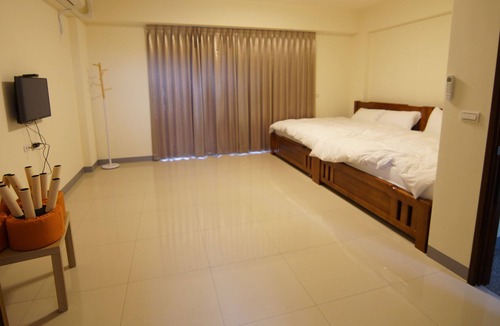 Guiren District Bed & Breakfast | Yellow Wind Bell B&B