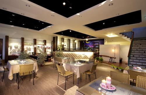 Datong House | Ying Yue Villa