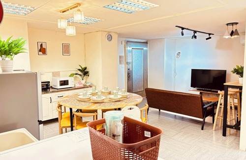 Xinyi Apartment | Yourcity Warm Nest - Taipei 101 and Big Dome