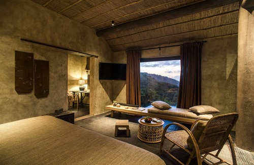 Xuan Canh Hotel | Zannier Bãi San Hô