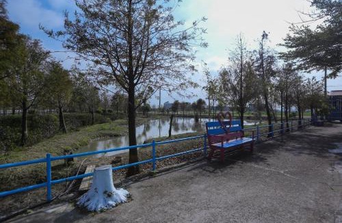 Baihe Bed & Breakfast | Zhang Yi Ya Zhu Homestay