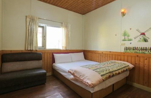 Baihe Bed & Breakfast | Zhang Yi Ya Zhu Homestay
