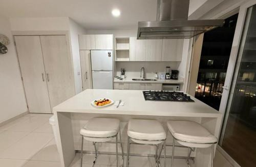 North Hotel Zone Apartment | Zoho Luxury Condo with Rooftop Pool, Gym, Parking