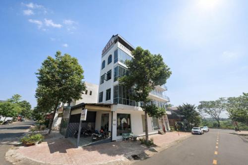 Ánh Mai Hotel