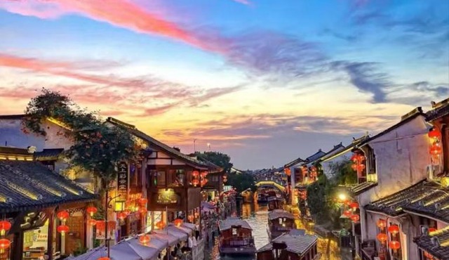 苏州山塘街万象天地厚居酒店