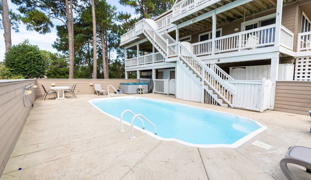 1289 - Sounds Like Fun, Soundfront Corolla | Pool, Hot Tub & Resort Access in Corolla