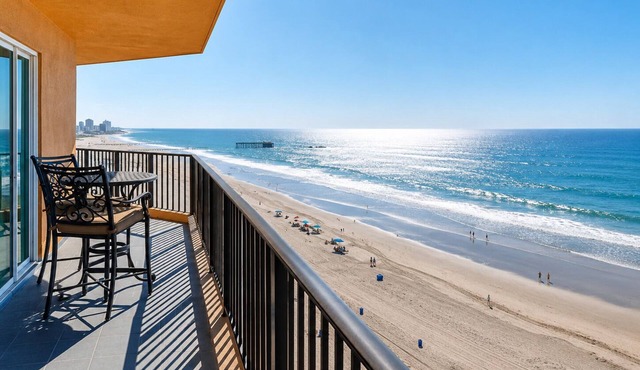 12th Floor Oceanfront Walk to Baja Beach Fest Huge Balcony Ocean Views