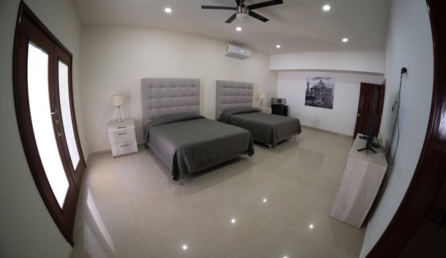 16, Suite with Jacuzzi