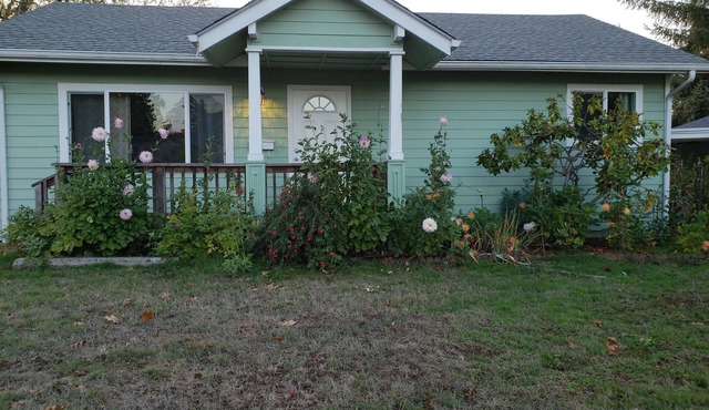 2 bedroom 1bathroom, sleeps 5 in Eugene