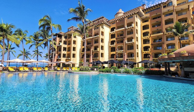 2 Bedroom condo in Villa la Estancia in Nuevo Nayarit