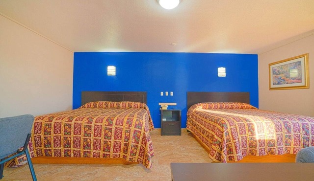 2 King Bed Non Smoking
