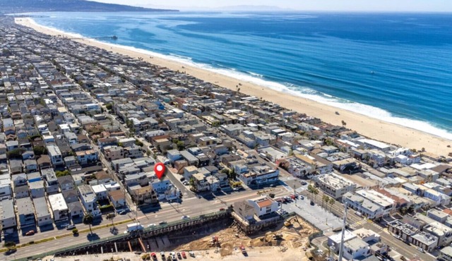 2 Units - 2 Blocks2Beach - Ocean Views - PoolTable in Manhattan Beach