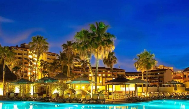 2BD Finisteria: Luxurious Resort with Ocean Views