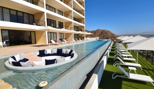 2BD Luxury apartment Heart of Cabo (Montemar 202)