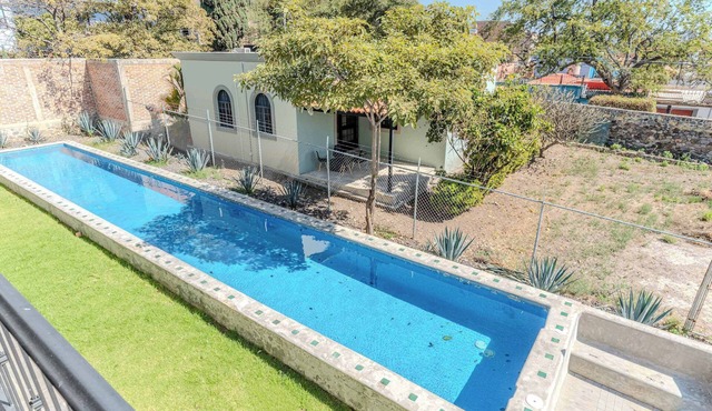 2BR house 2 blocks away to Malecón&Saltwater Pool