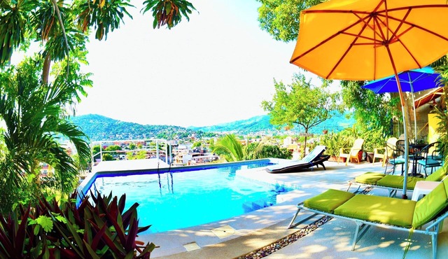 360 degree views and close to everything!