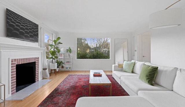 3BR 2BA Ballard Blue, Seattle in Seattle