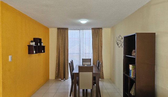 4-bedroom family home with parking and 2.5 baths