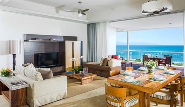 5 STAR Luxur: Grand Luxxe 2-BR Villa with Plunge Pool, Jacuzzis, and More!