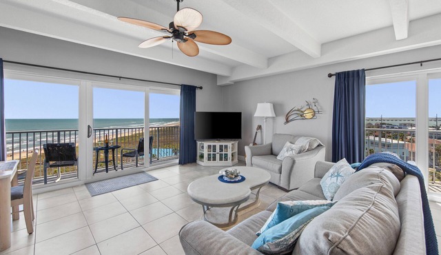 8TH FLOOR HONEYMOON SUITE,VIEWS FROM 3 FLOOR TO CEILING WINDOWS STEPS TO BEACH
